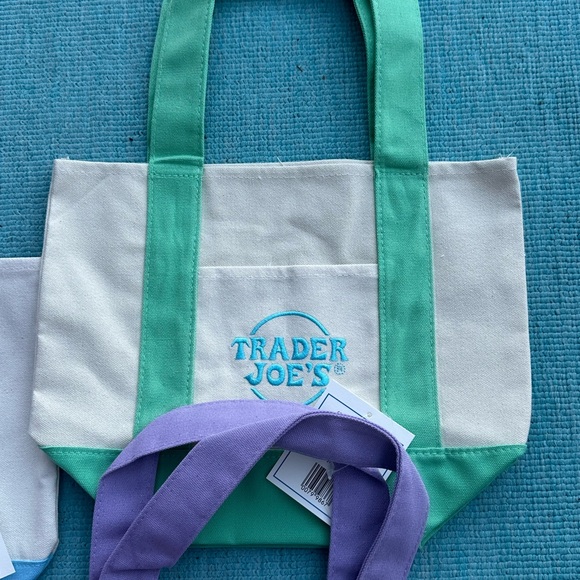 Trader Joe's VIRAL Mini Pastel Canvas Tote Bag Set of 4! - Picture 5 of 5